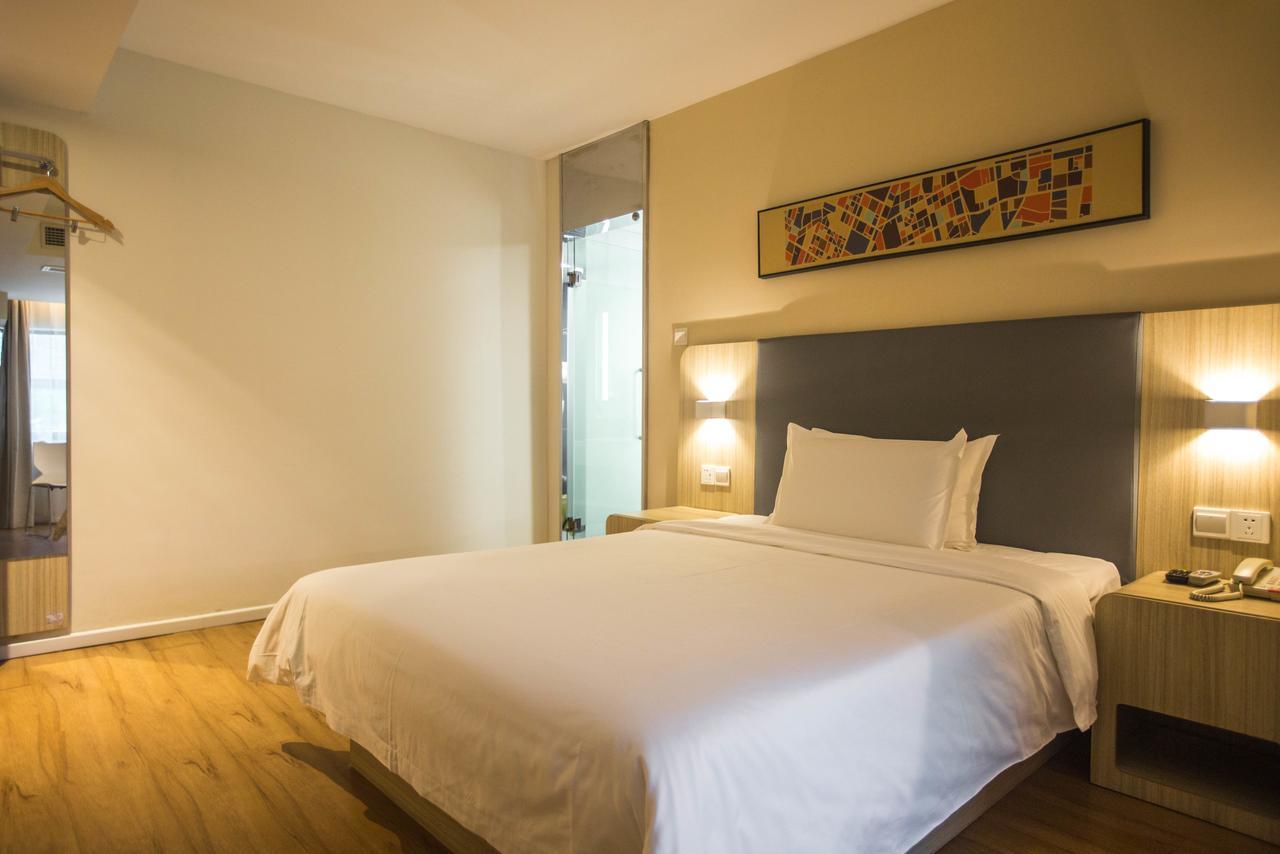 Hanting Premium Hotel Shanghai Plaza 66 Exterior photo