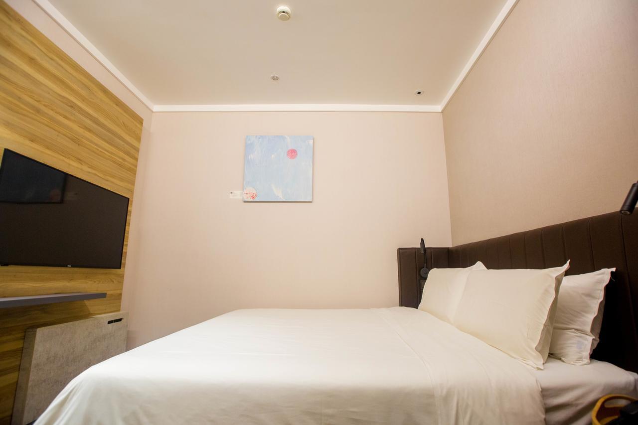 Hanting Premium Hotel Shanghai Plaza 66 Exterior photo